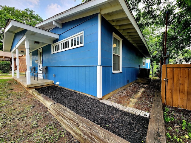 2908 Wilkinson Ave, Fort Worth, TX 76103 - view of side of property featuring central air condition unit