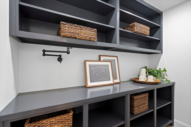 8317 Angier Way, Dallas, TX 75228 - view of mudroom