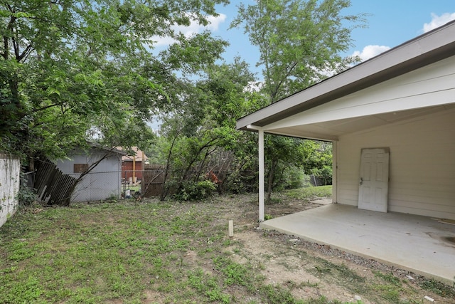 6405 Waynewood Ct, Fort Worth, TX 76135 - view of yard with a patio area