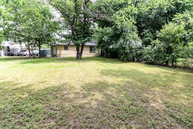 1708 S Jefferson St, Kaufman, TX 75142 - view of grassy yard