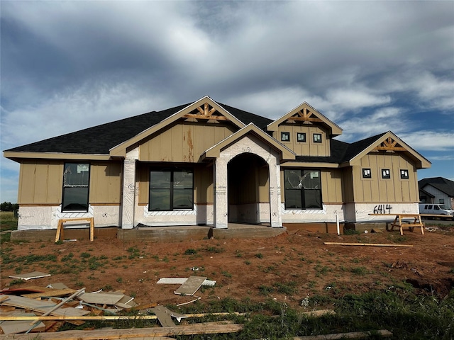 6414 Windmill Grass Ln, Abilene, TX 79606 - view of front of house featuring board and batten siding and roof with shingles