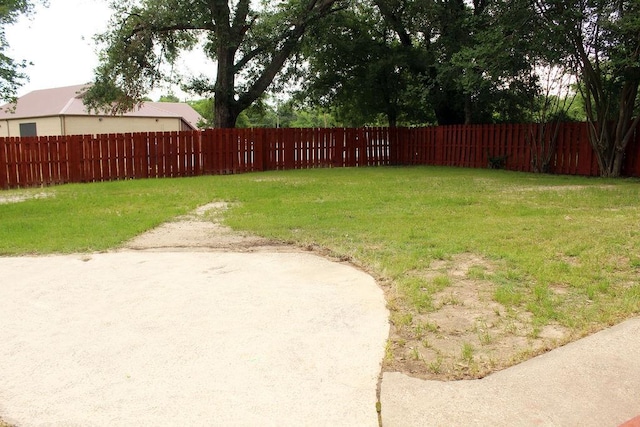 206 W Dewey St, Malakoff, TX 75148 - view of yard