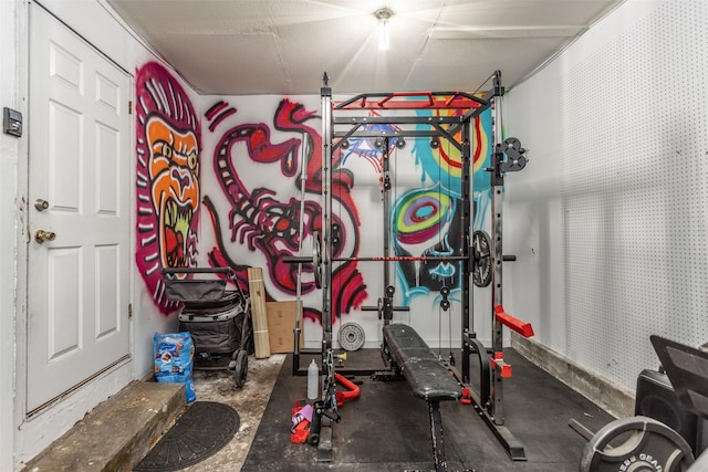 216 E Tennie St, Gainesville, TX 76240 - view of workout area