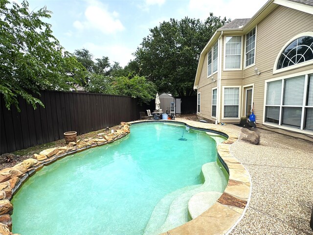 600 Black Rock Ct, Irving, TX 75063 - view of yard