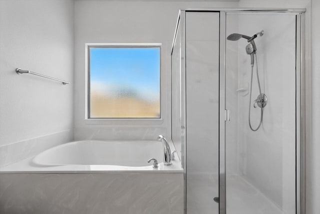 544 Baverton Ln, Fort Worth, TX 76052 - bathroom with a stall shower and a garden tub
