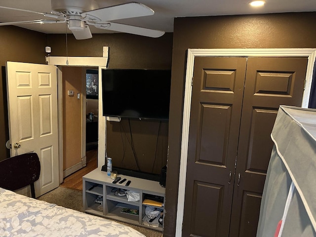 1611 Ave B, Dallas, TX 75203 - bedroom with a textured wall