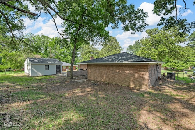 9312 Pine Grove St, Shreveport, LA 71118 - view of yard featuring an outdoor structure