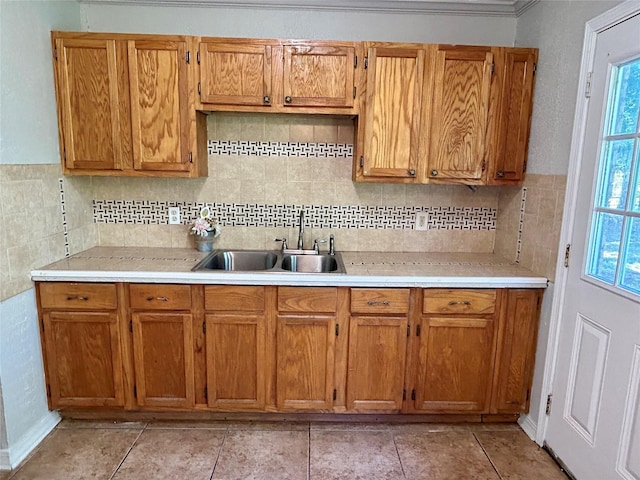 1202 Pin Oak Pl, Shreveport, LA 71107 - kitchen featuring a sink, light countertops, and tasteful backsplash