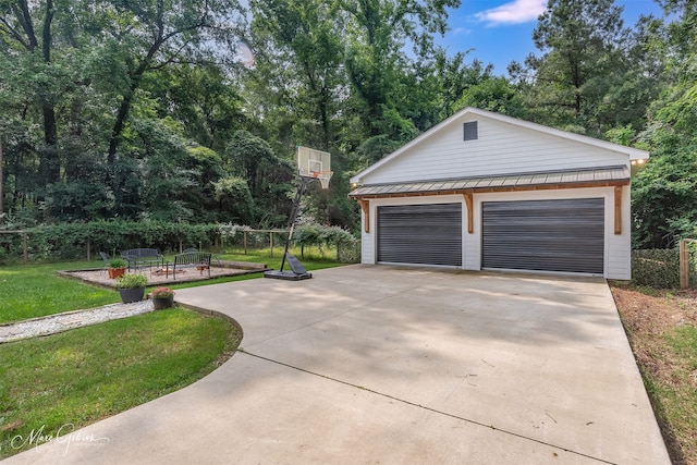 2147 Pine Hill Rd, Shreveport, LA 71107 - view of detached garage