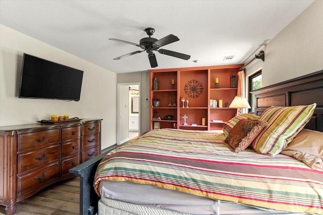 7016 Fm 3054, Malakoff, TX 75148 - bedroom featuring dark wood-style floors and a ceiling fan