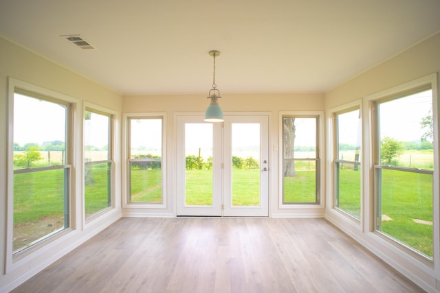 812 Crestline Dr, Mexia, TX 76667 - unfurnished sunroom with wood finished floors and healthy amount of natural light