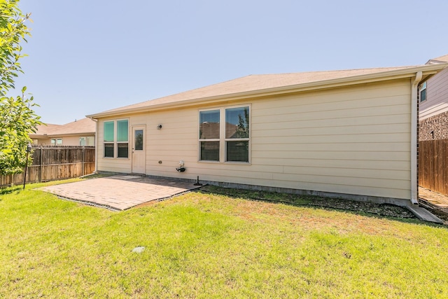 2409 Buelingo Ln, Fort Worth, TX 76131 - back of house with a patio