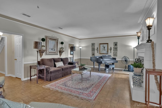 23 Tealwood, Shreveport, LA 71104 - living area with crown molding and baseboards