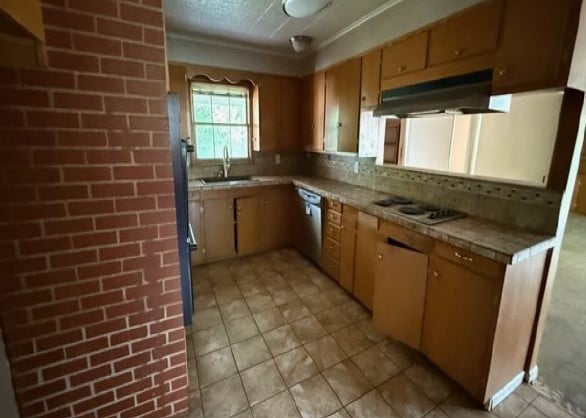 417 E 10th St, Coleman, TX 76834 - kitchen featuring under cabinet range hood, a sink, white stovetop, dishwasher, and decorative backsplash