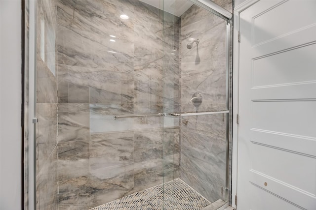 317 Edgefield Dr, Garland, TX 75040 - full bath featuring a stall shower