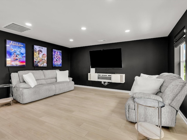13333 Hedgebrook Pl, Fort Worth, TX 76008 - living area with light wood-style flooring, recessed lighting, and baseboards