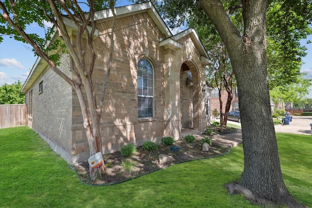 2608 Dunbar Dr, Mckinney, TX 75072 - view of side of property with brick siding