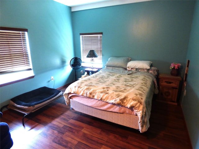 1075 County Road 436, Eastland, TX 76448 - bedroom featuring wood finished floors