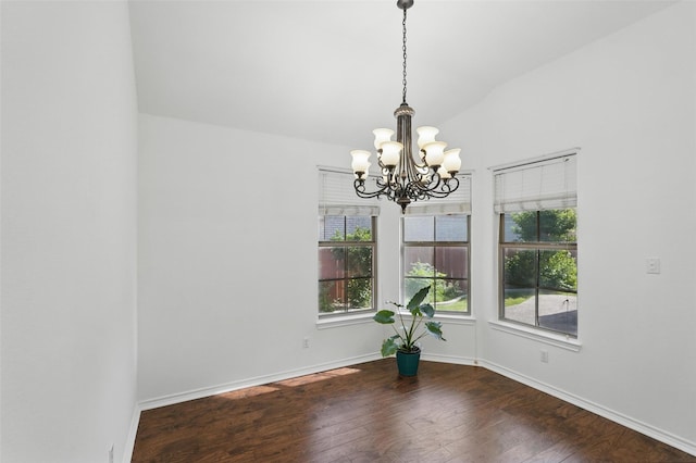 7602 Bridge Water Cir, Frisco, TX 75034 - unfurnished room featuring a chandelier, hardwood / wood-style floors, lofted ceiling, and baseboards