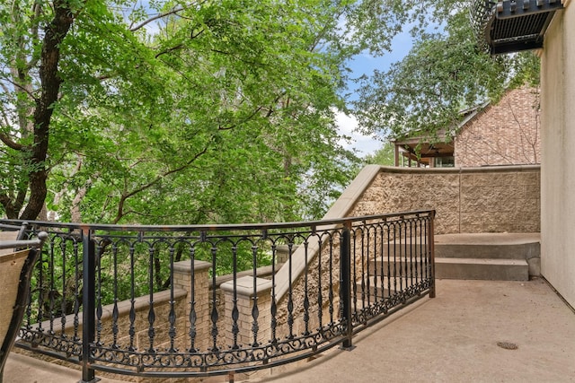 2510 River Ridge Court, Granbury, TX 76048 - view of balcony
