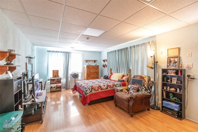 1541 S 9th St, Abilene, TX 79602 - bedroom with wood finished floors and a paneled ceiling