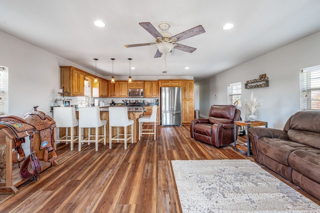 200 County Road 129, Stephenville, TX 76401 - living room with dark wood-style flooring, recessed lighting, and ceiling fan