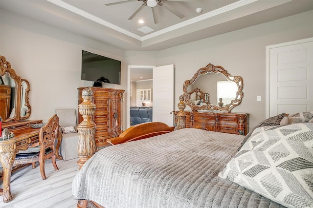 1305 Crown Valley Dr, Weatherford, TX 76087 - bedroom with light wood finished floors, crown molding, recessed lighting, and ceiling fan