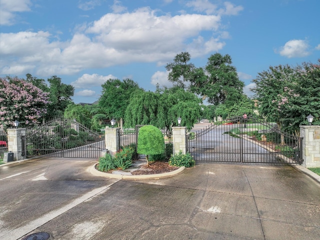 1416 Windmill Hill Ln, Cedar Hill, TX 75104
