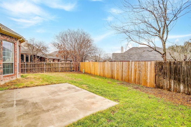 8016 Pretoria Pl, Fort Worth, TX 76123 - view of yard featuring a patio area