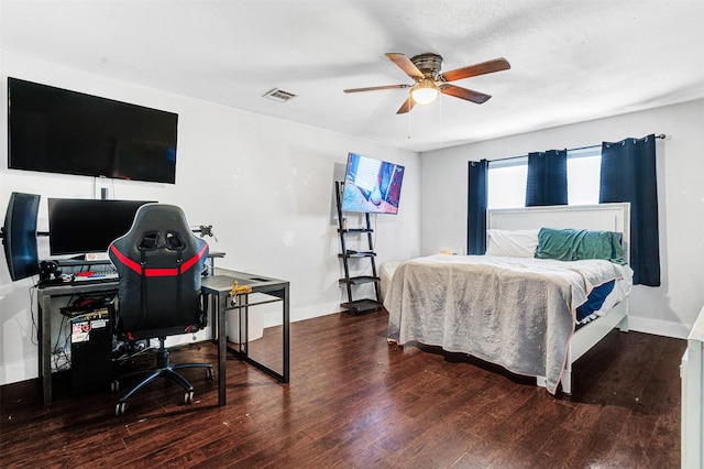 912 Thistle Cir, Allen, TX 75002 - bedroom with wood finished floors, baseboards, ceiling fan, and a desk