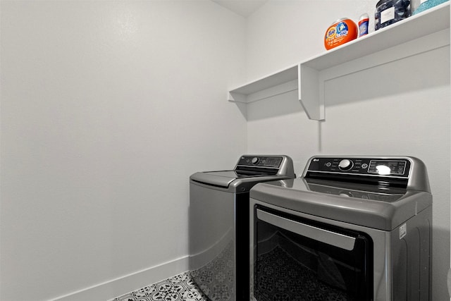 1812 Welker Dr, Van Alstyne, TX 75495 - washroom with washer and dryer and baseboards
