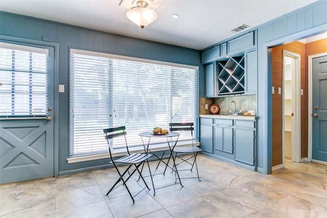 907 Glen Dell Dr, Irving, TX 75061 - dining room with healthy amount of natural light