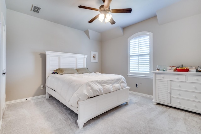 11626 Capitan Ln, Frisco, TX 75033 - bedroom featuring light carpet, baseboards, and a ceiling fan