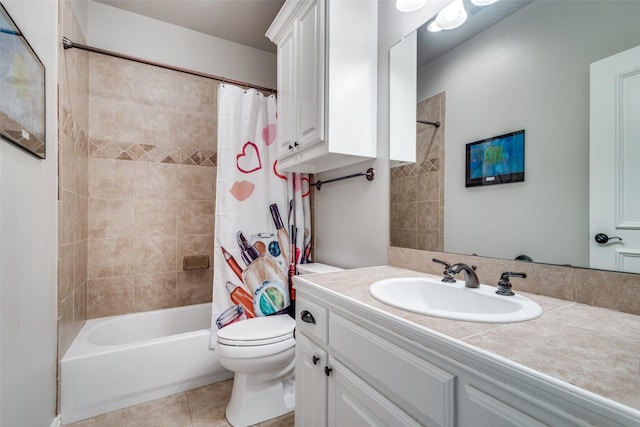 11626 Capitan Ln, Frisco, TX 75033 - full bathroom featuring vanity, tile patterned floors, toilet, and shower / bathtub combination with curtain