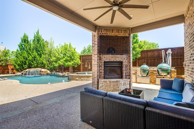 11626 Capitan Ln, Frisco, TX 75033 - fenced backyard featuring a patio area, a pool with connected hot tub, an outdoor living space with a fireplace, and ceiling fan