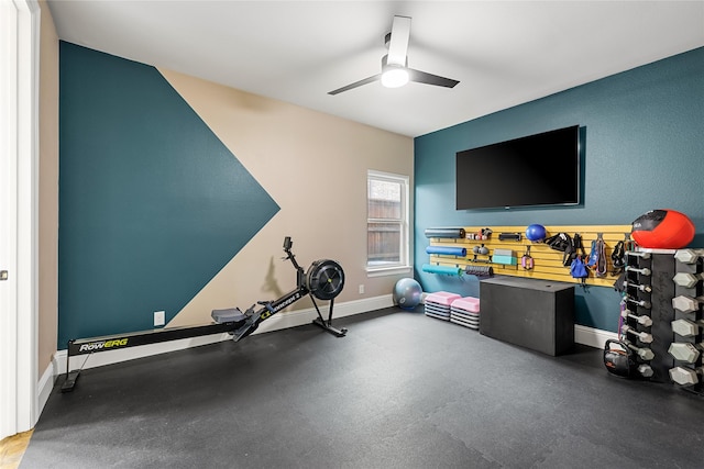 655 Creekway Dr, Irving, TX 75039 - workout room with a ceiling fan and baseboards