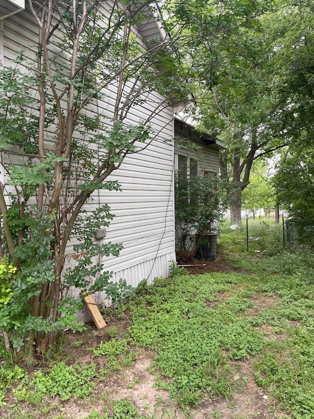 205 S Carpenter St, Mart, TX 76664 - view of home's exterior
