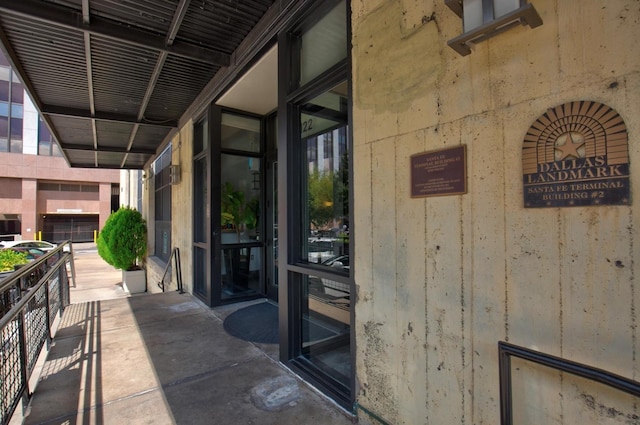 1122 Jackson St Unit 416, Dallas, TX 75202 - view of patio / terrace