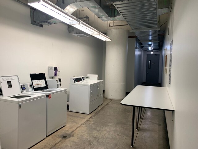 1122 Jackson St Unit 416, Dallas, TX 75202 - community laundry with washing machine and dryer