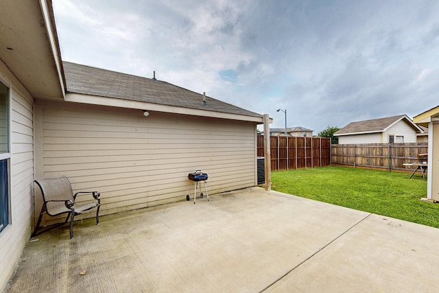 2715 Myopia Ct, Dallas, TX 75253 - view of patio