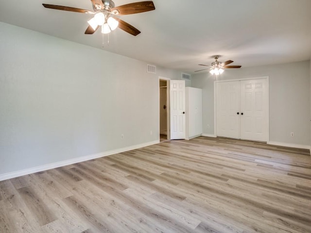 7710 Ravenswood Rd, Granbury, TX 76049 - unfurnished bedroom with baseboards, light wood-style flooring, ceiling fan, and a closet