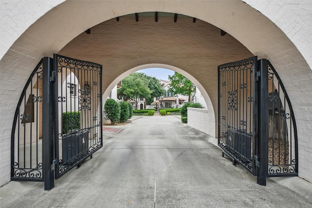 261 Casa Blanca Ave, Fort Worth, TX 76107 - view of gate