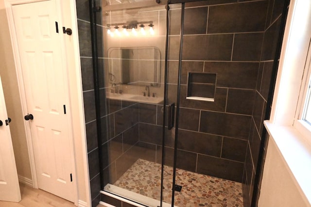 220 Seabreeze Dr, Gun Barrel City, TX 75156 - full bathroom featuring a stall shower