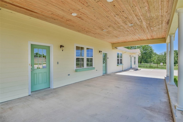 6495 Smoky Hill Ct, Granbury, TX 76049 - view of patio / terrace