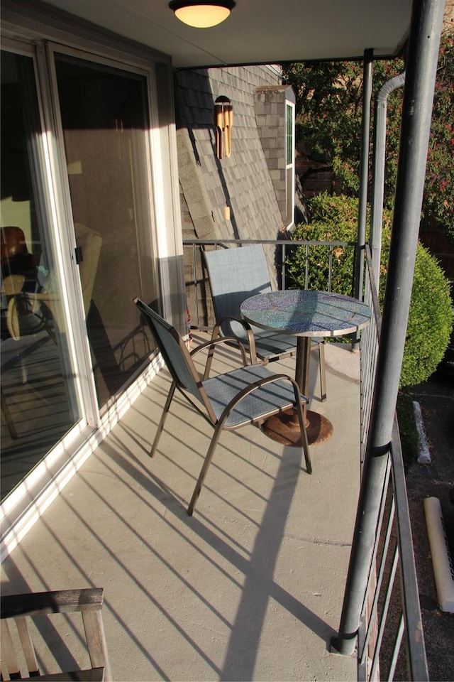 4320 Holland Ave Unit 202, Dallas, TX 75219 - view of deck