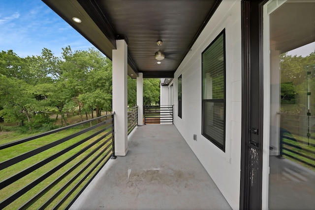 404 Bobbie St, Dallas, TX 75203 - view of porch