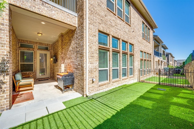 4220 Colton Dr, Carrollton, TX 75010 - view of yard with a patio area