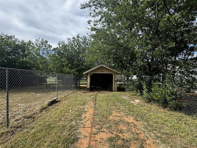 2958 Russell Ave, Abilene, TX 79605 - view of yard featuring an outdoor structure