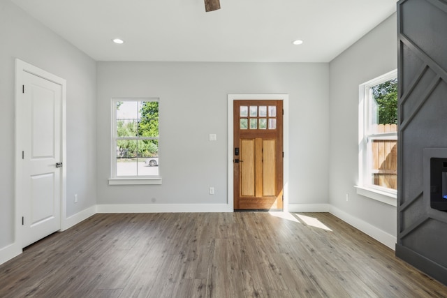 4002 Robert L Parish Sr Ave, Dallas, TX 75210 - entrance foyer featuring wood finished floors, baseboards, and recessed lighting
