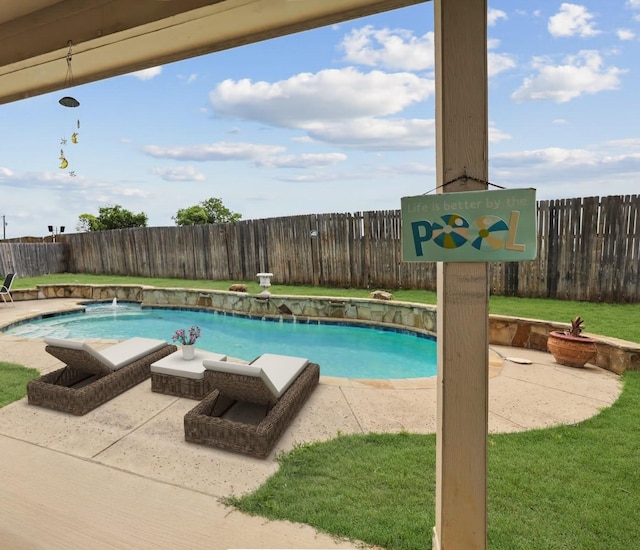 6826 Dream Dust Dr, North Richland Hills, TX 76180 - view of swimming pool with a patio area